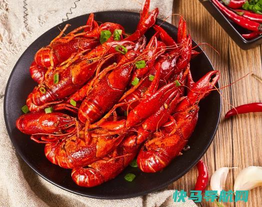 8月份的小龙虾还有肉吗？小龙虾熟了是红色还是橙色的