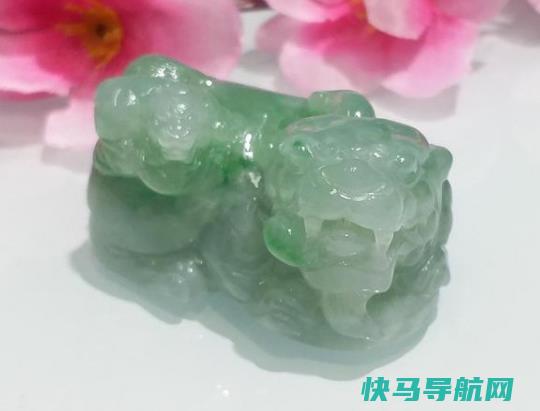 貔貅脚断了可以修补吗？貔貅的正确佩戴方法
